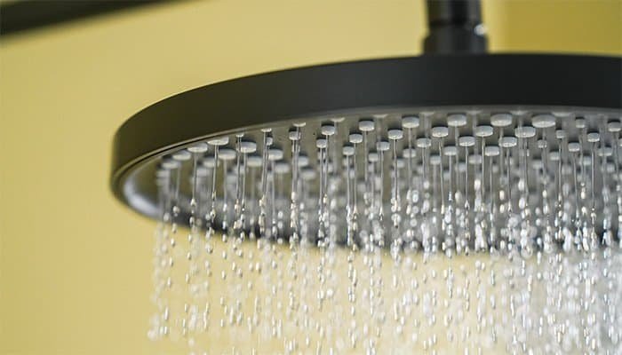 thermostatic shower column shower head