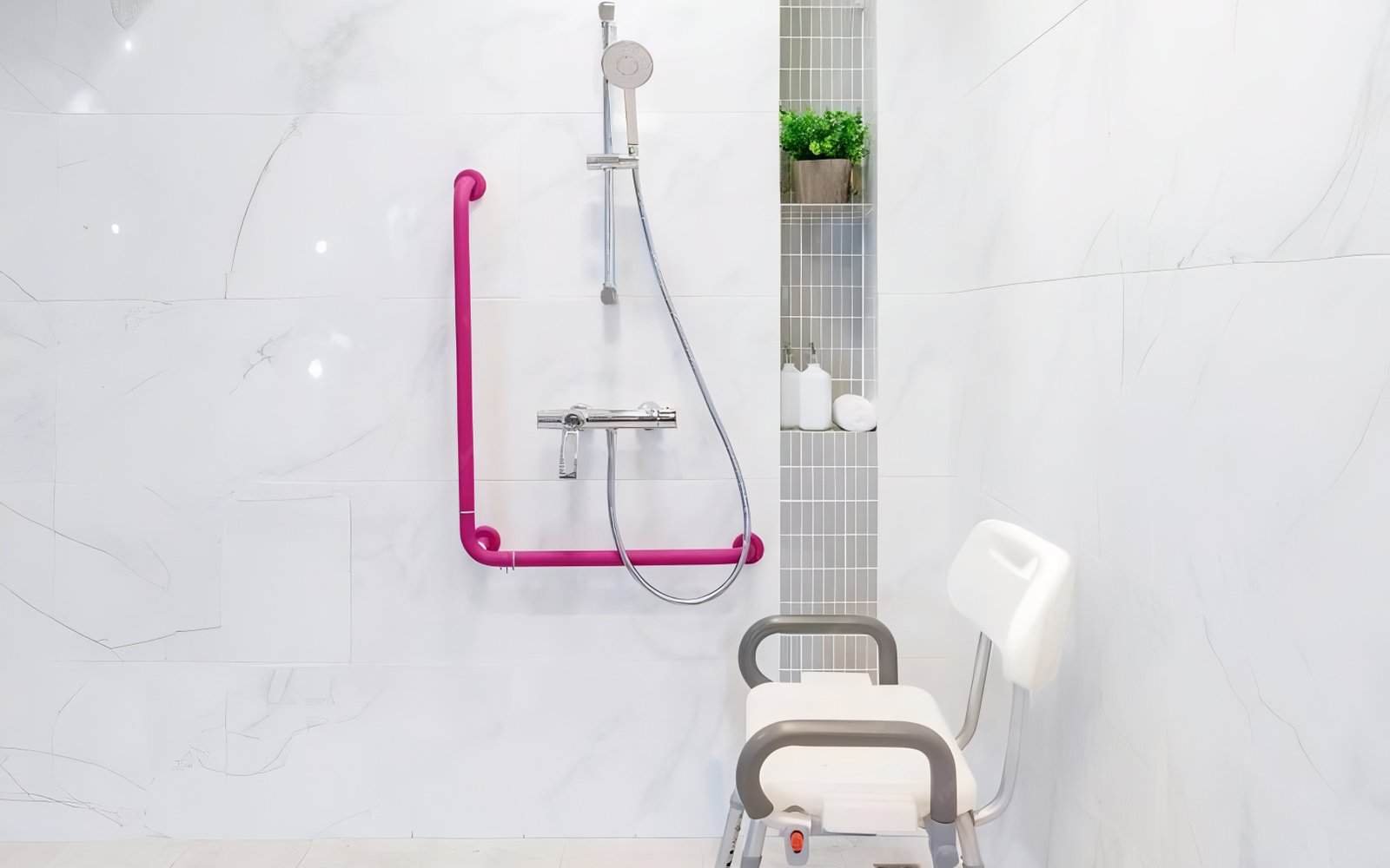 Accessibility shower system with adjustable slide bar Accessibility shower system with adjustable slide bar